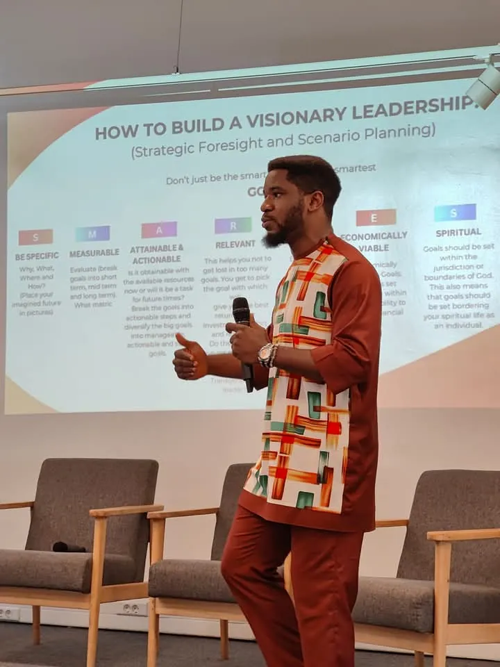 Paul Udah teaching at the Leadership Master-class